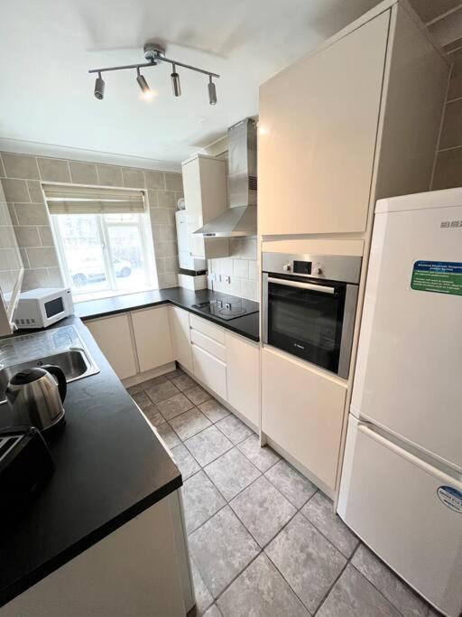 Apartament Aprt 10Mins Walk From The Shard! Londyn Zewnętrze zdjęcie