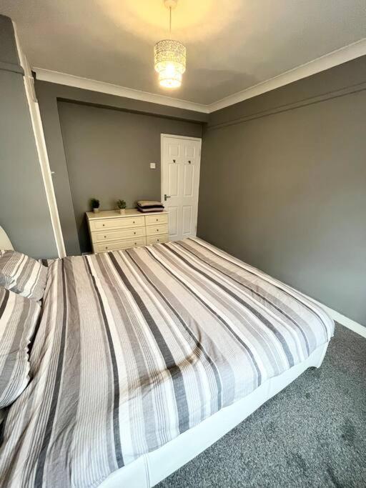 Apartament Aprt 10Mins Walk From The Shard! Londyn Zewnętrze zdjęcie